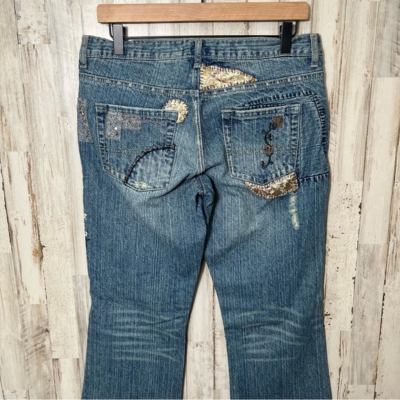 Vanilla Star Patchwork Distressed Floral Flare Low Rise Jeans‎ Womens Size 11 - Picture 6 of 7
